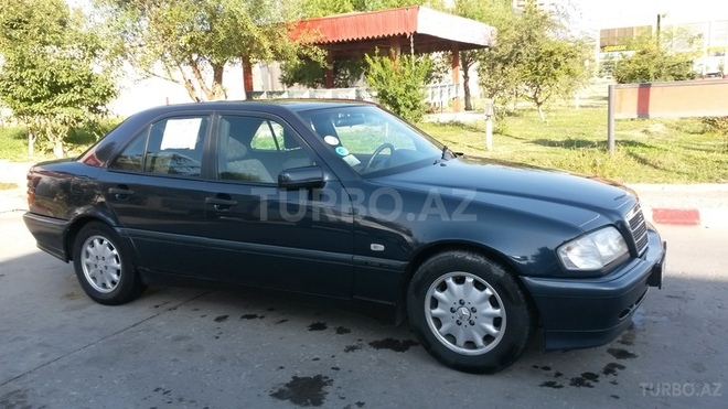 Mercedes C 220 1999, 282,000 km - 2.2 л - Bakı