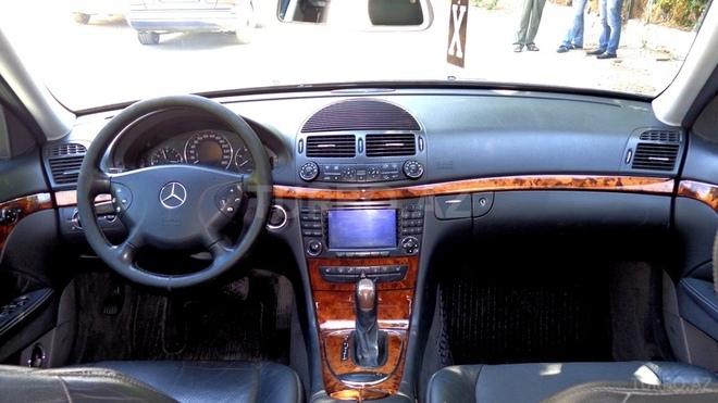 Mercedes E 270 2004, 183,000 km - 2.7 l - Bakı
