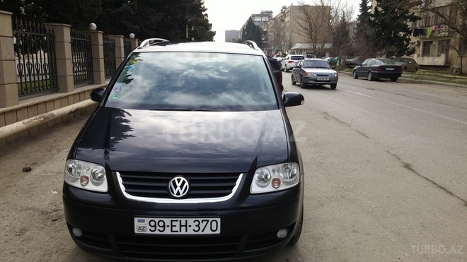 Volkswagen Touran 2004, 195,000 km - 2.0 l - Bakı