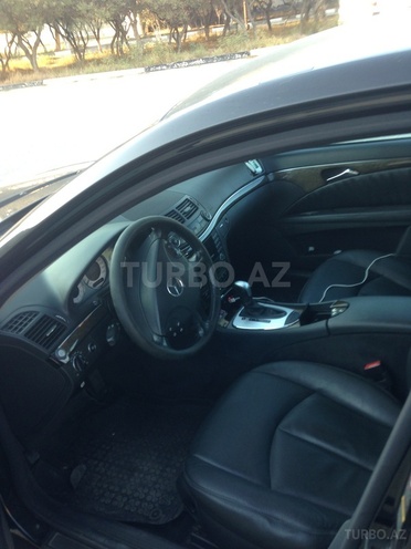 Mercedes E 240 2005, 130,000 km - 2.6 l - Bakı