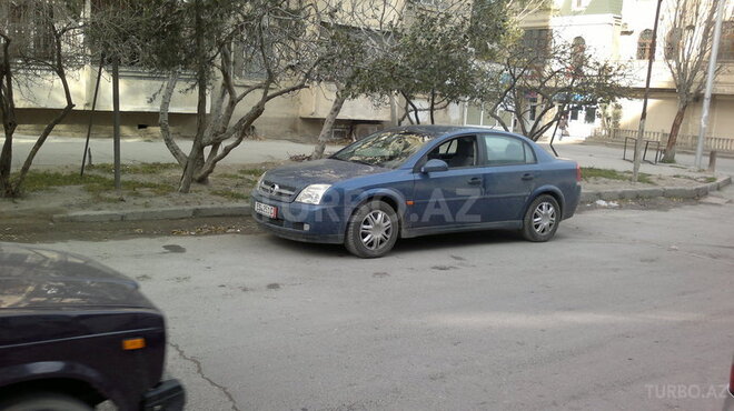 Opel Vectra 2002, 195,000 km - 1.8 л - Bakı