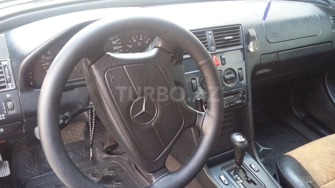 Mercedes C 180 1998, 302,000 km - 1.8 l - Bakı