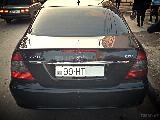 Mercedes E 220 2007, 165,000 km - 2.2 l - Bakı