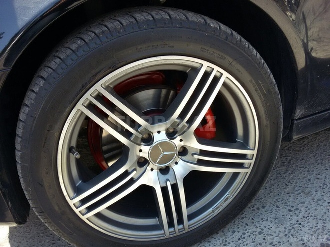 Mercedes E 220 2007, 165,000 km - 2.2 l - Bakı