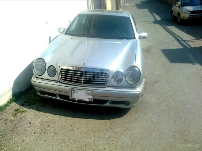 Mercedes E 320 1997, 230,000 km - 3.2 l - Bakı