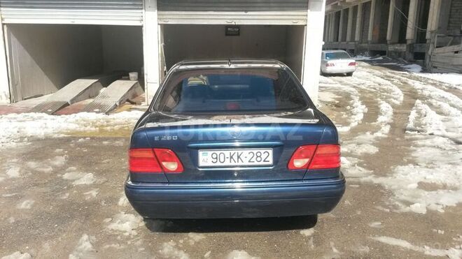 Mercedes E 280 1998, 164,000 km - 2.8 l - Bakı
