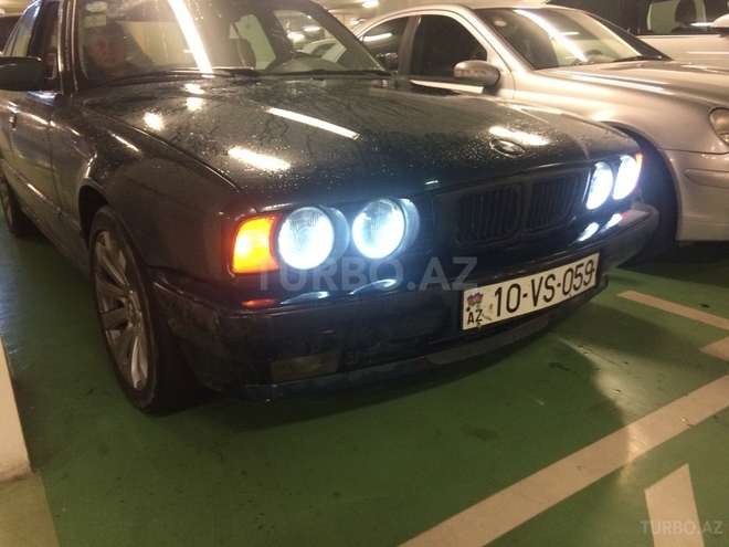 BMW 520 1993, 230,000 km - 2.0 l - Bakı