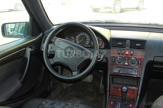 Mercedes C 180 1997, 188,200 km - 1.8 l - Bakı