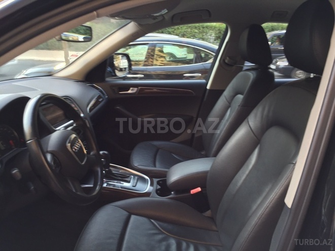 Audi Q5 2010, 75,000 km - 2.0 l - Bakı