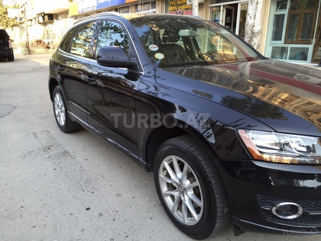 Audi Q5 2010, 75,000 km - 2.0 l - Bakı