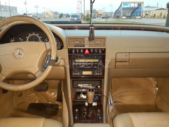 Mercedes C 230 2000, 192,000 km - 2.3 l - Bakı