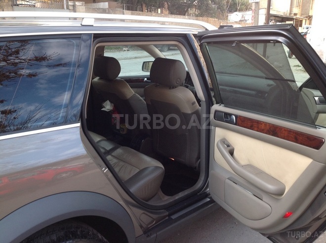 Audi A6 allroad 2003, 392,500 km - 2.7 l - Bakı