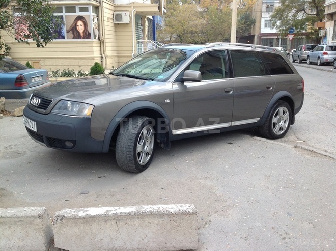 Audi A6 allroad 2003, 392,500 km - 2.7 l - Bakı