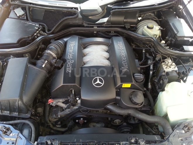Mercedes E 240 2000, 189,000 km - 2.6 л - Bakı