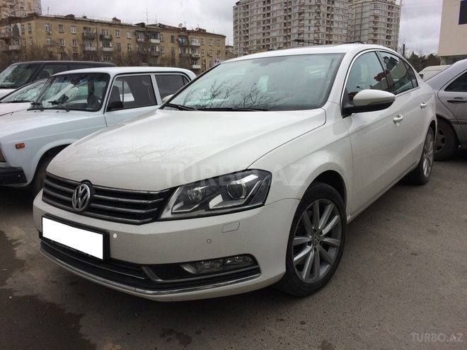 Volkswagen Passat 2014, 18,000 km - 1.8 l - Bakı