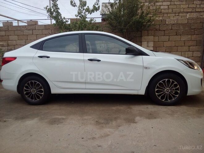 Hyundai Accent 2014, 25,000 km - 1.4 l - Bakı