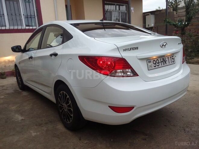 Hyundai Accent 2014, 25,000 km - 1.4 l - Bakı