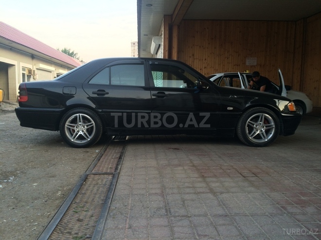 Mercedes C 200 1998, 203,500 km - 2.0 l - Bakı