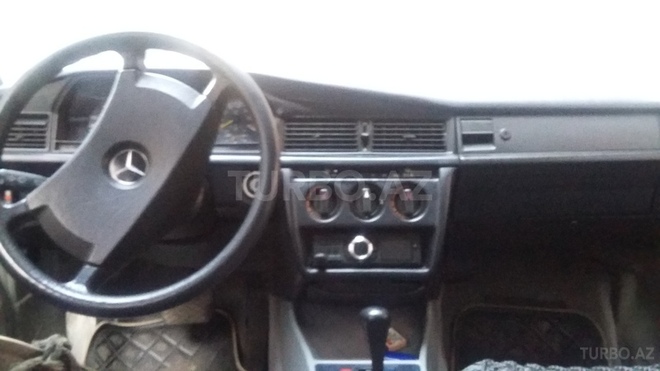 Mercedes 190 1988, 289,461 km - 2.0 l - Bakı
