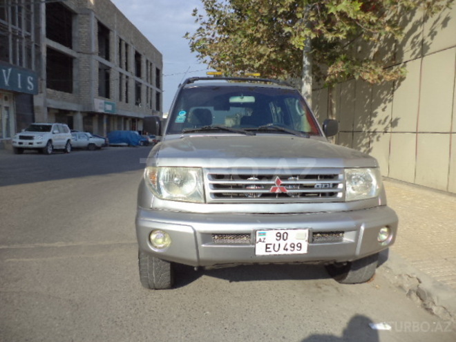 Mitsubishi Pajero io 1998, 192,000 km - 1.8 л - Bakı