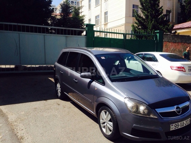 Opel Zafira 2006, 160,000 km - 1.9 l - Bakı