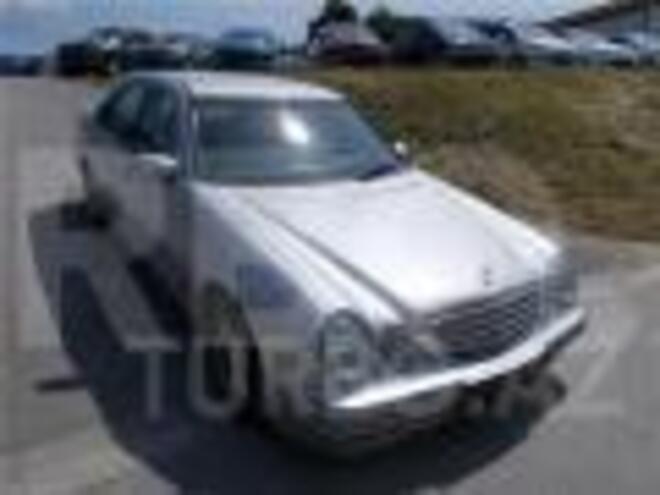 Mercedes E 270 1999, 200,000 km - 2.7 л - Bakı