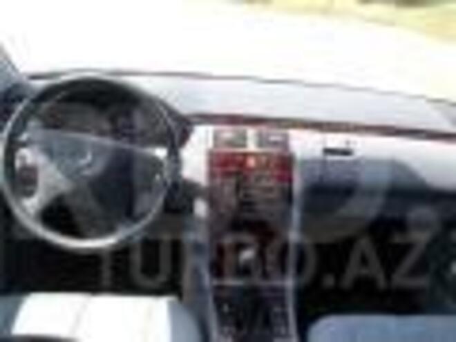 Mercedes E 270 1999, 200,000 km - 2.7 л - Bakı