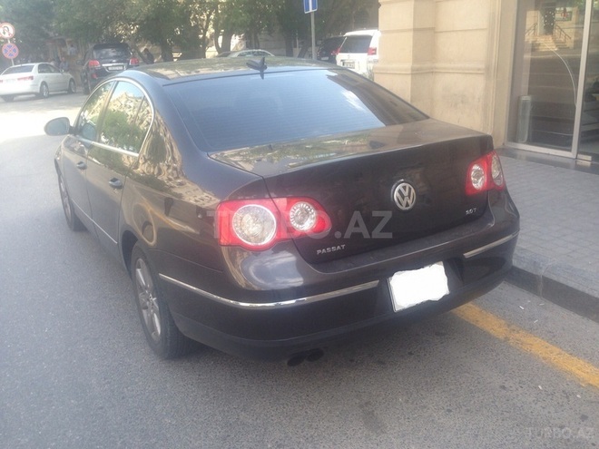 Volkswagen Passat 2005, 156,000 km - 2.0 л - Bakı