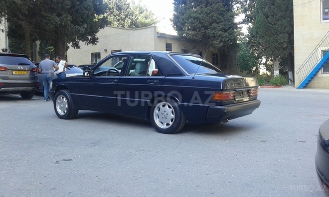 Mercedes 190 1992, 250,000 km - 2.3 l - Bakı