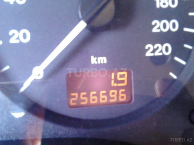 Opel Astra 2000, 2,591,000 km - 1.6 l - Bakı