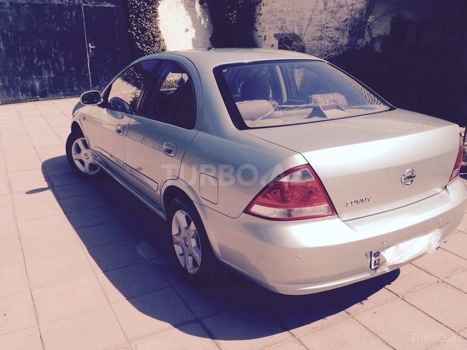 Nissan Sunny 2007, 120,000 km - 1.6 л - Bakı