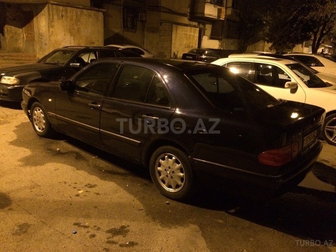 Mercedes E 230 1996, 291,000 km - 2.3 l - Bakı