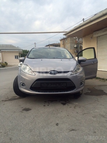 Ford Fiesta 2010, 100,000 km - 1.4 l - Bakı