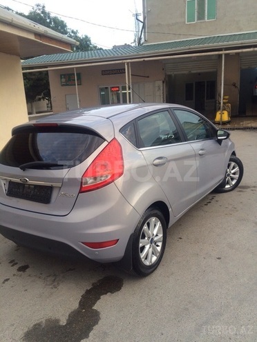 Ford Fiesta 2010, 100,000 km - 1.4 l - Bakı