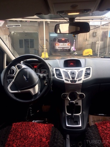 Ford Fiesta 2010, 100,000 km - 1.4 l - Bakı