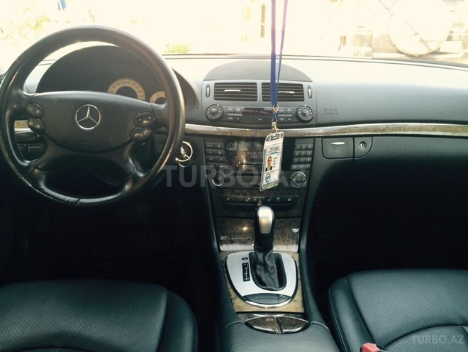 Mercedes E 220 2008, 183,000 km - 2.2 l - Bakı