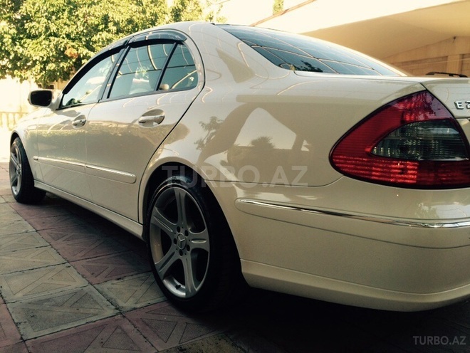 Mercedes E 220 2008, 183,000 km - 2.2 l - Bakı