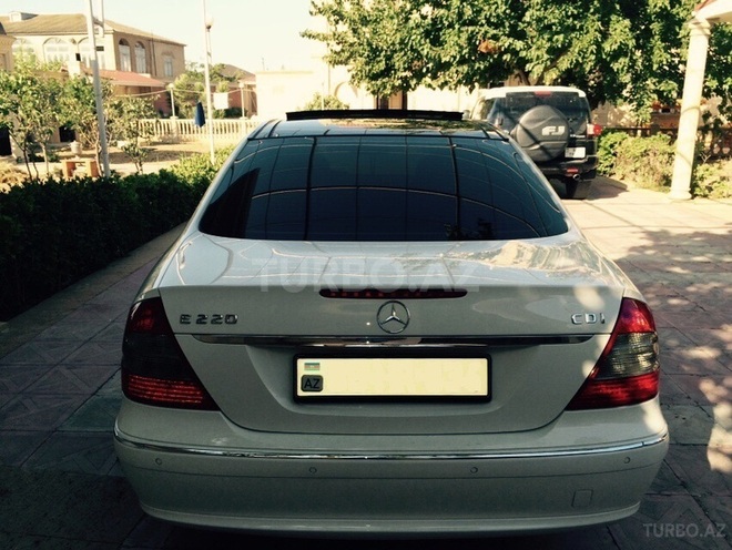 Mercedes E 220 2008, 183,000 km - 2.2 l - Bakı