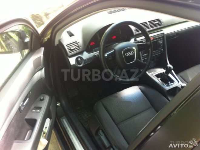 Audi A4 2005, 210,000 km - 1.8 l - Bakı
