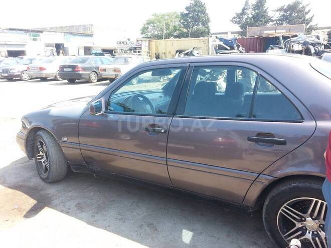 Mercedes C 180 1993, 467,000 km - 1.8 l - Bakı