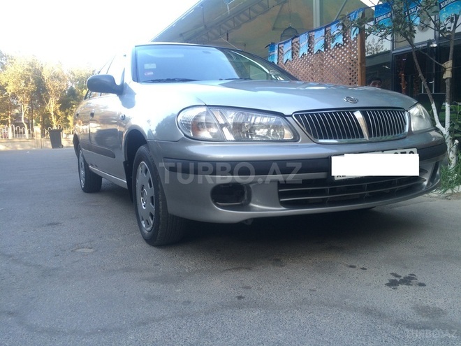 Nissan Sunny 2003, 134,500 km - 1.6 l - Bakı