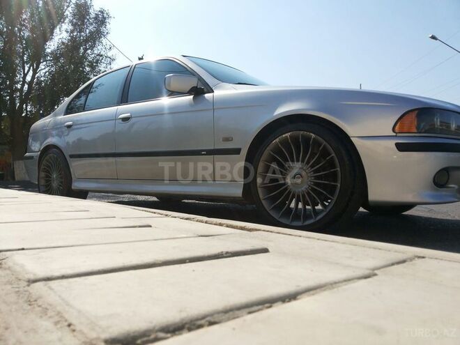 BMW 528 1999, 200,000 km - 2.8 l - Bakı