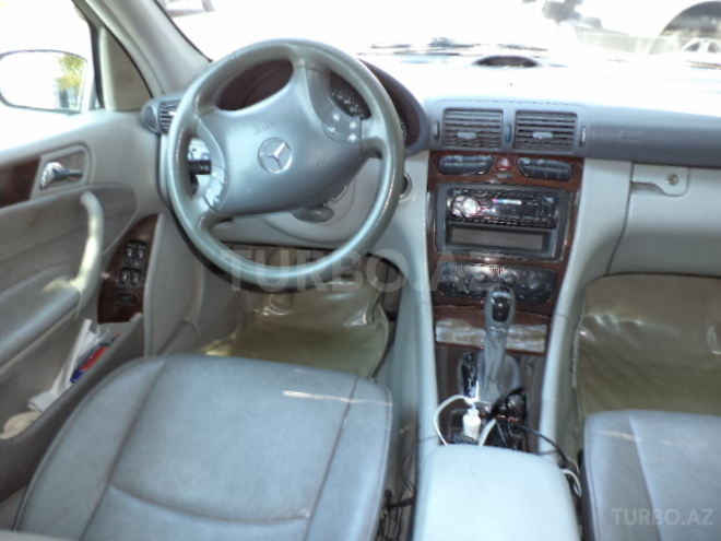 Mercedes C 240 2000, 240,000 km - 2.6 l - Bakı