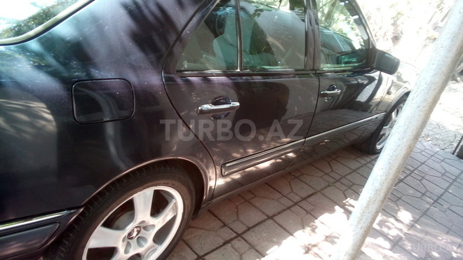 Mercedes E 280 1997, 180,400 km - 2.8 l - Bakı