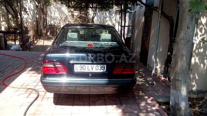 Mercedes E 280 1997, 180,400 km - 2.8 l - Bakı