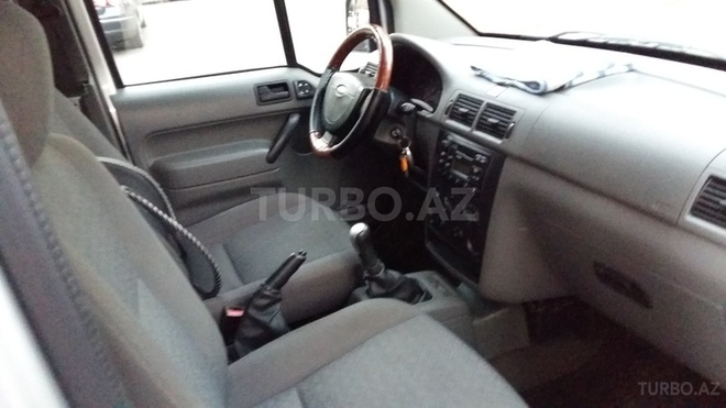 Ford Tourneo Connect 2004, 300,000 km - 1.8 l - Bakı
