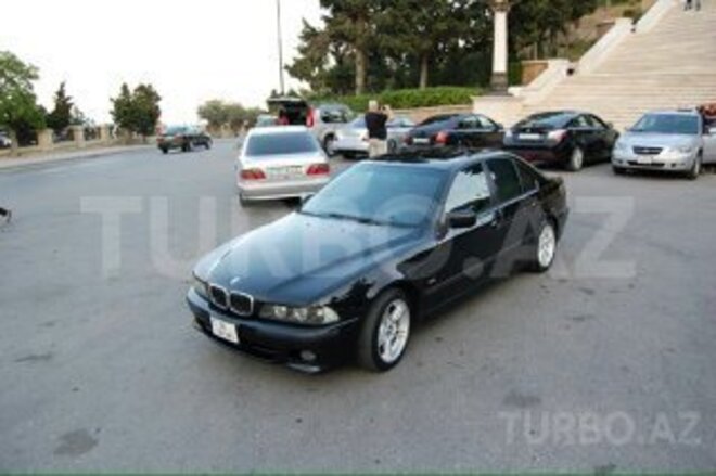 BMW 525 2002, 145,040 km - 2.5 l - Bakı