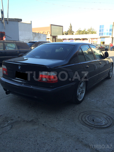 BMW 525 2001, 153,000 km - 2.5 l - Bakı