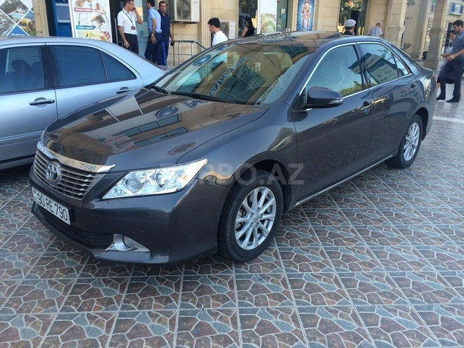 Toyota Camry 2012, 820,000 km - 2.5 l - Bakı