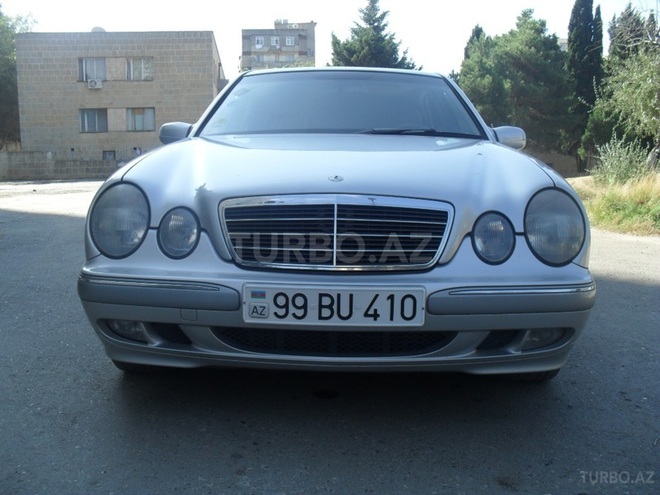 Mercedes E 220 2000, 265,000 km - 2.2 l - Bakı